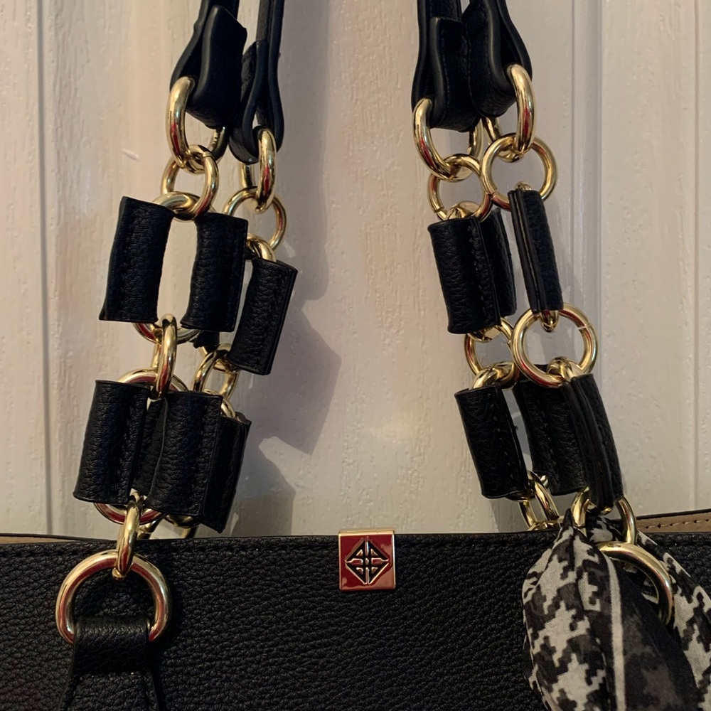 Black Pebbled Leather Shoulder Tote Bag - Picture 6 of 9